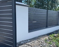 Забор-Планкен, ширина 120 мм, RAL 7024, двустороннее полимерное глянцевое покрытие